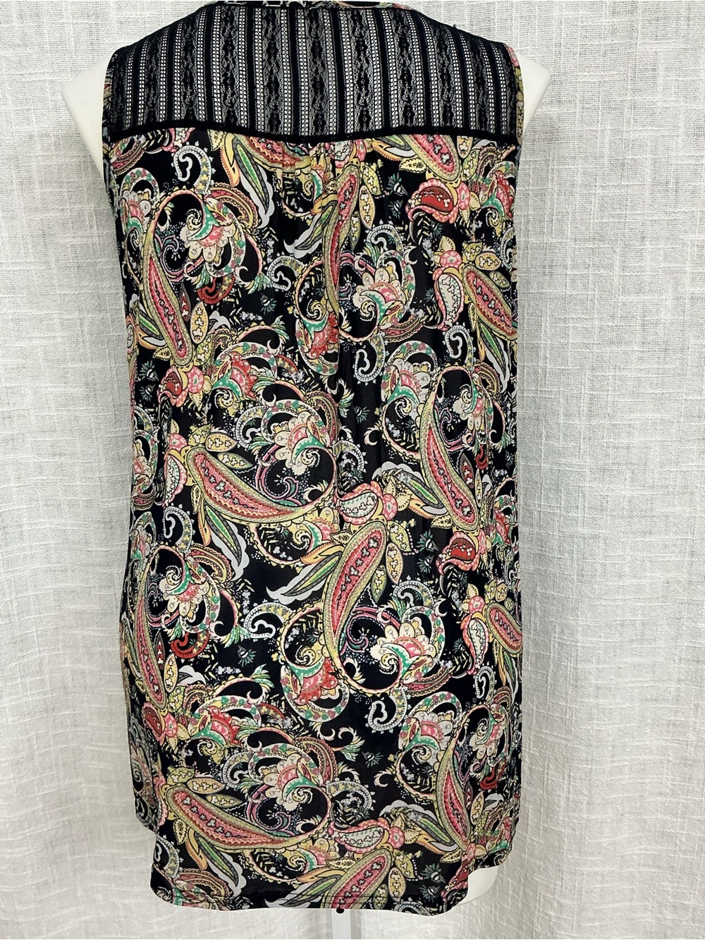 Siren Lily Black Paisley Tie-Front Sleeveless Camisole - Picture 9 of 9